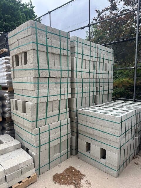 SBR Supplies, suppliers of aggregates in Essex. breeze blocks
